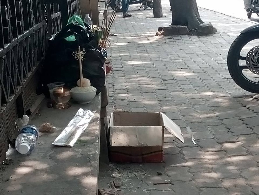 Phát hiện thi thể bé sơ sinh bị bỏ rơi gần bến xe Mỹ Đình