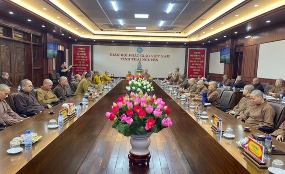 Quang cảnh buổi họp triển khai hoạt động Phật sự của Ban Trị sự GHPGVN tỉnh Thái Nguyên.