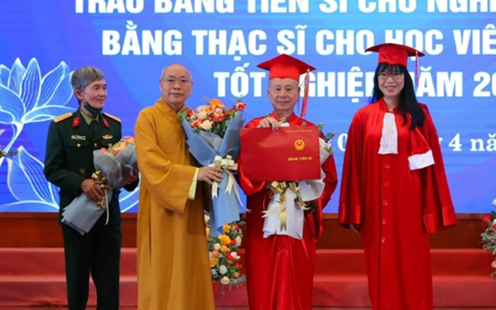 ĐH Luật Hà Nội lên tiếng vụ cấp bằng tiến sĩ cho Thượng tọa Thích Chân Quang