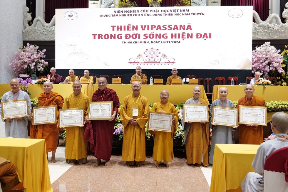 Bế mạc hội thảo Thiền nguyên thủy Vipassana trong đời sống hiện đại