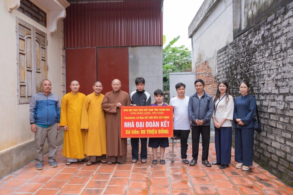 Khởi công xây dựng nhà Đại đoàn kết cho gia đình có hoàn cảnh khó khăn tại Vĩnh Lộc, Thanh Hoá