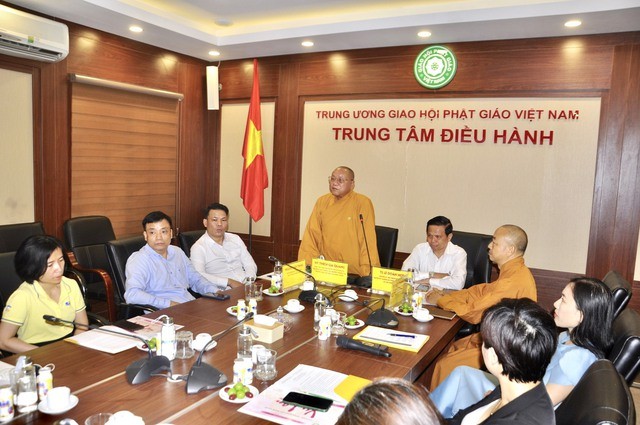 Giới thiệu Chương trình giao lưu nghệ thuật “Vu Lan - Đạo hiếu và dân tộc năm 2023” - Ảnh: VGP/NN.