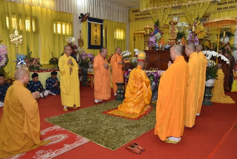 Khóa lễ cung tiến Giác linh.