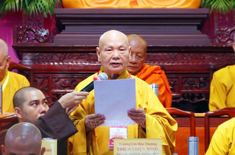 Hòa thượng Thích Thiện Nhơn, Phó Pháp chủ Hội đồng Chứng minh, Chủ tịch Hội đồng Trị sự Giáo hội Phật giáo Việt Nam phát biểu.