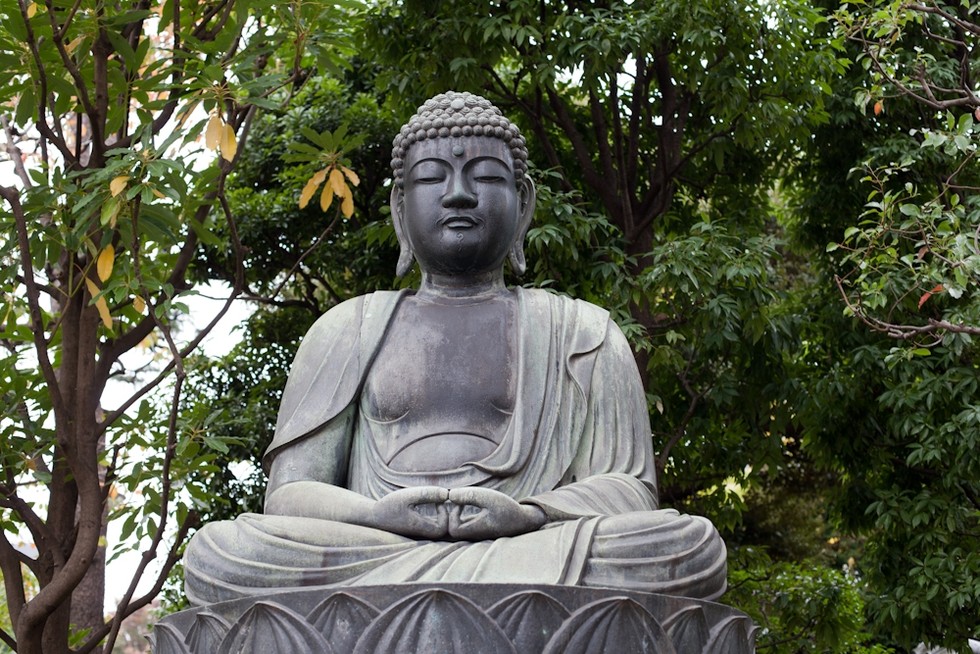 Có vực thẳm khác lớn hơn và đáng sợ hãi hơn