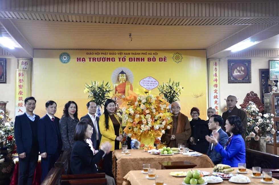 Lãnh đạo thành phố Hà Nội chúc Tết Phân ban Ni giới Trung ương