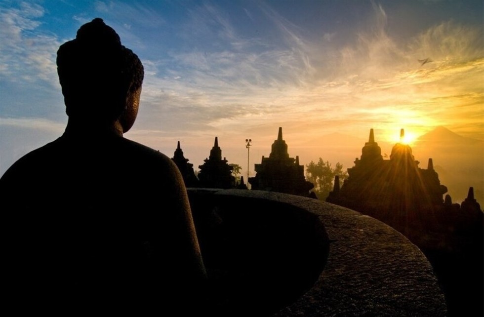 Tích lũy công đức trong mùa Phật đản - Những việc làm đơn giản mà lợi lạc