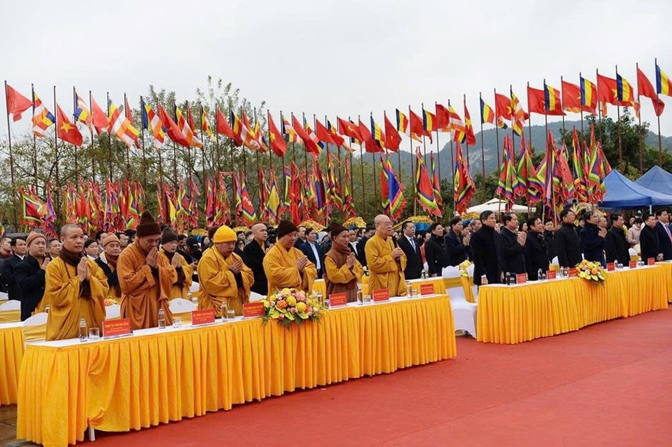 Khai hội Xuân Bái Đính