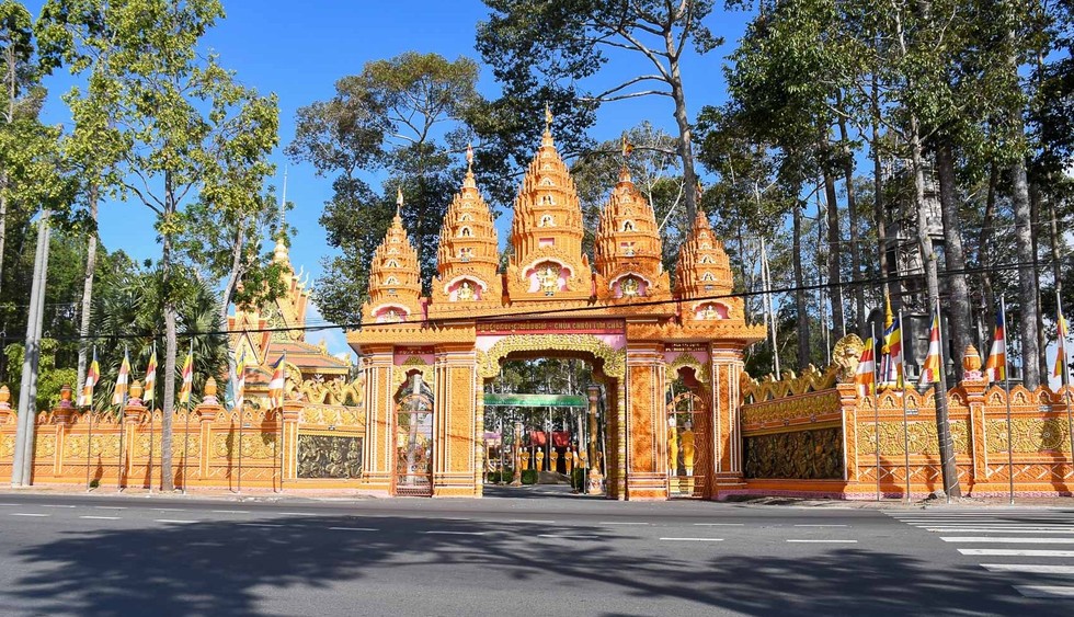 Chùa Chrôi Tưm Chắs (chùa Trà Tim cũ) ở Phường 10, thành phố Sóc Trăng (Sóc Trăng).