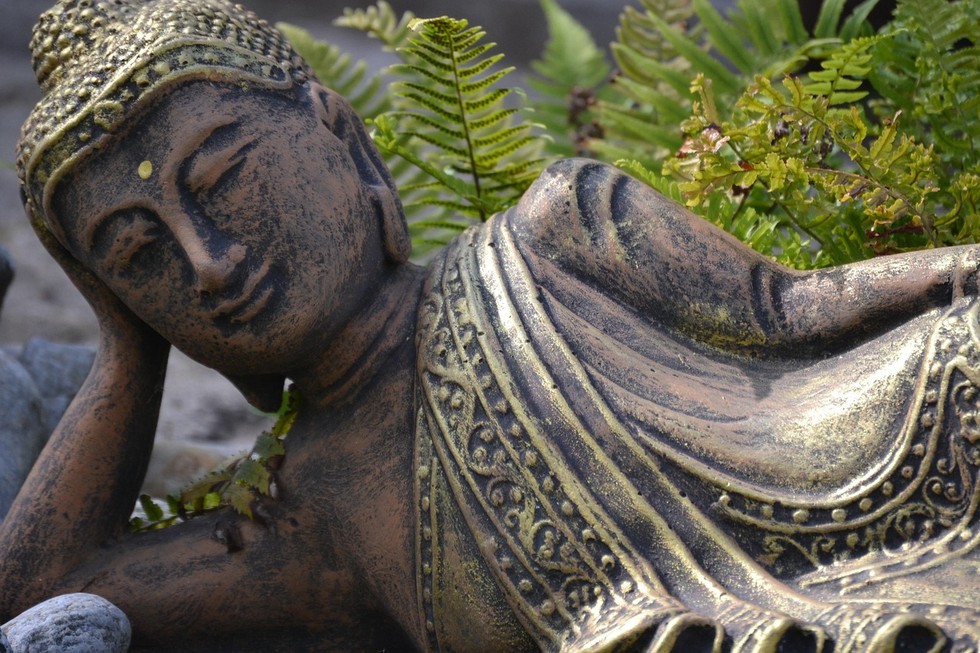 Tùy thời nghe pháp có năm công đức