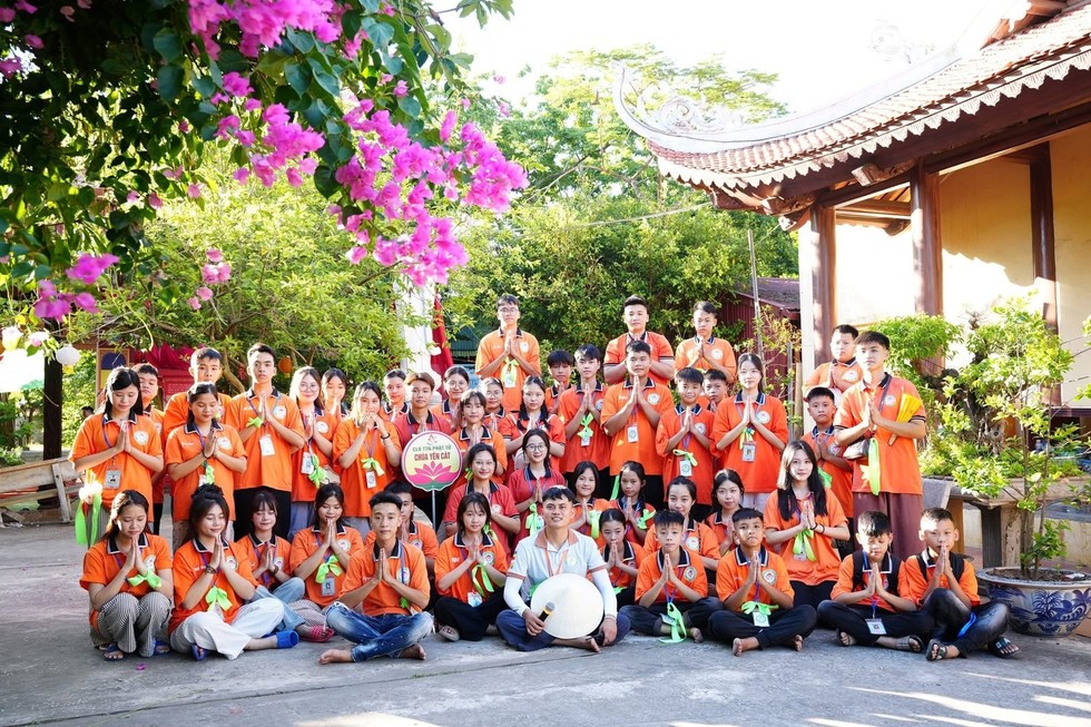 Thanh Hoá: Ngày đầu tiếp nhận khoá tu “Phật giáo với tuổi trẻ” lần thứ 15