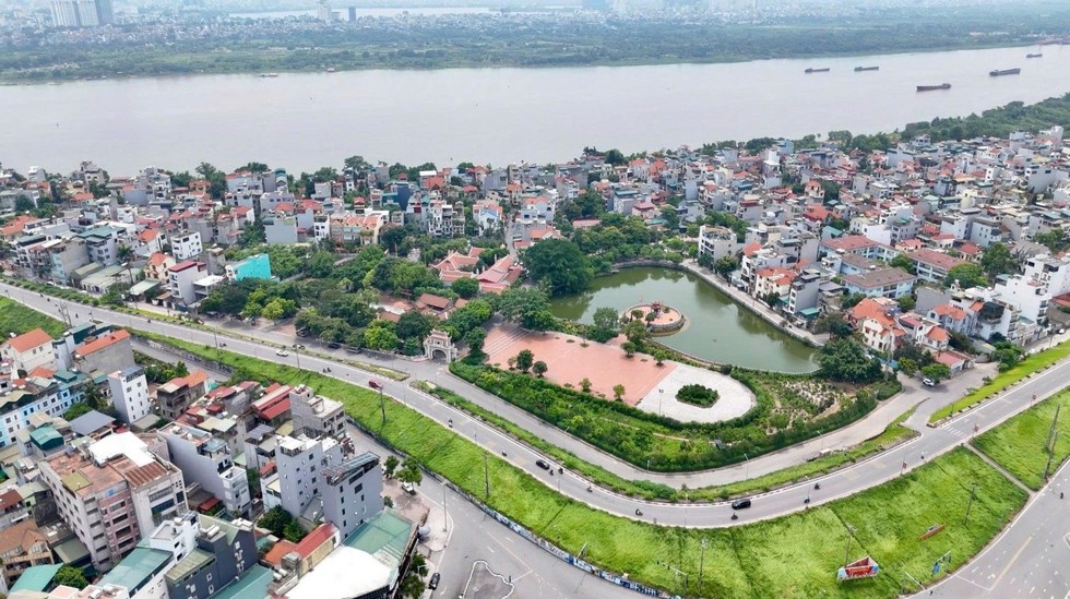 Hai ngôi làng cổ Bắc Biên và Gia Thượng (Bồ Đề - Hà Nội) nhìn từ trên cao. (Ảnh: Bình An)
