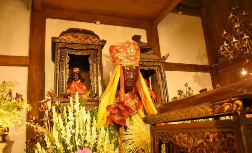 Bảo vật quốc gia tượng Phật Mẫu Man Nương tại chùa Tổ (Phúc Nghiêm tự).